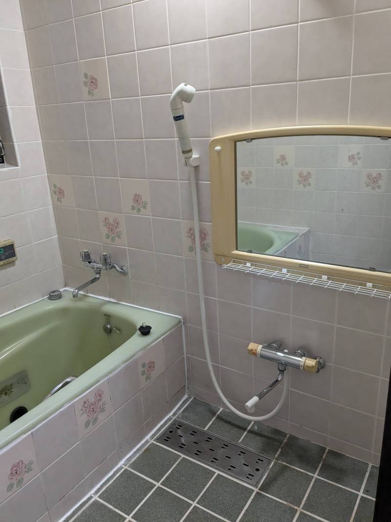 広々バスルーム 追焚き機能付き