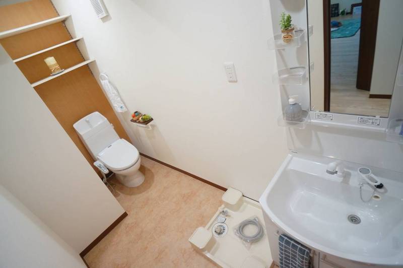 脱衣所、温水便座