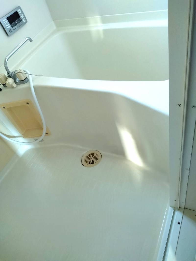 ユニットバス。追い炊き機能付