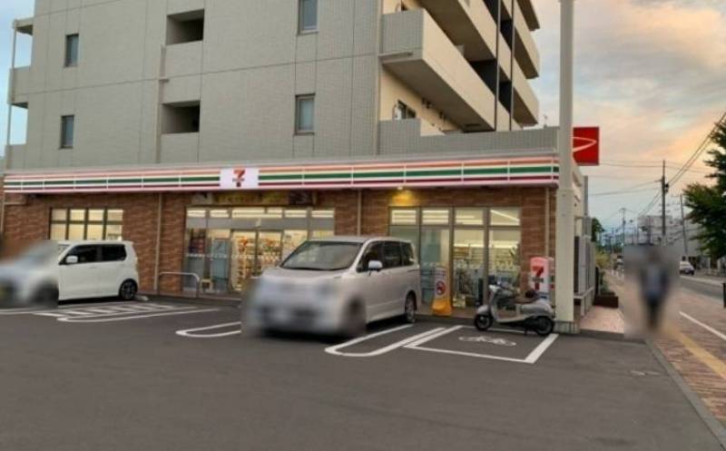 セブンイレブンまで徒歩4分で便利です！