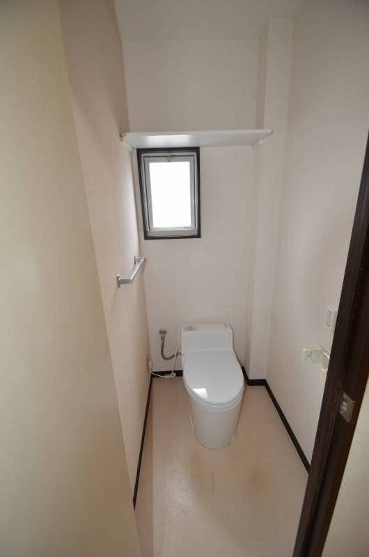 水洗。（ｗ90&times;Ⅾ30ｘH55）ｃｍの収納棚あり
