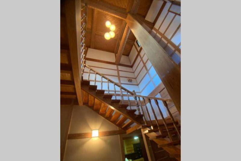 階段付近です。大きな吹き抜けあります。