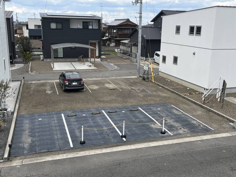 隣接月極駐車場