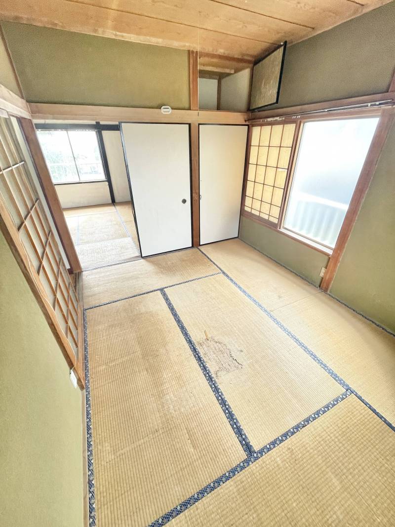 2階の6畳和室。DIYも自由に可能です。