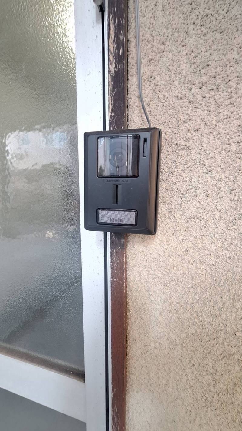 モニター付きインターホンでセキュリティもバッチリ♪