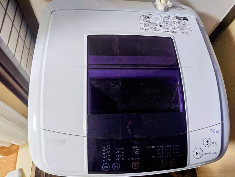 ハイアールの洗濯機もクリーニング済です。