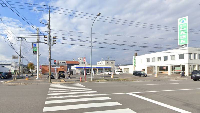 ローソンさん・旭川信金さんが近くにあってチョー便利