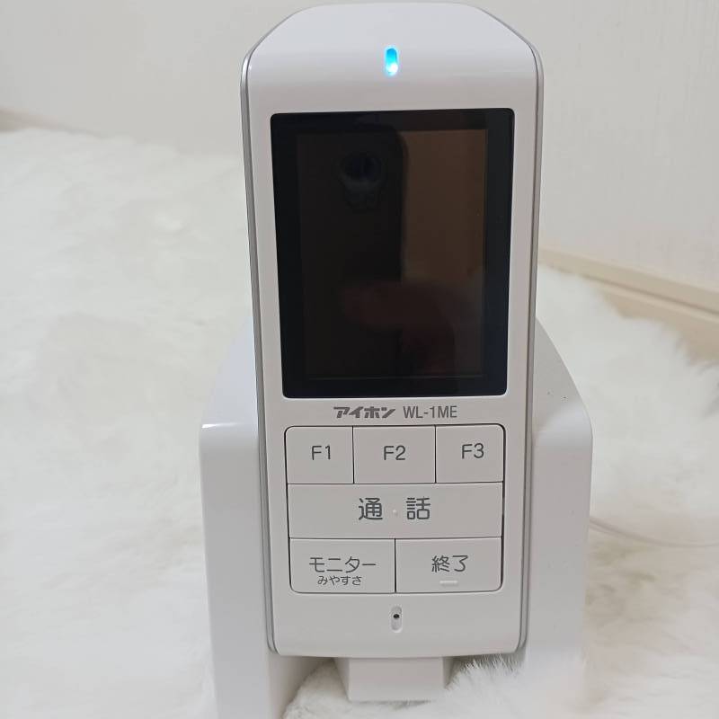 録画機能付きで来訪者の手元チェック