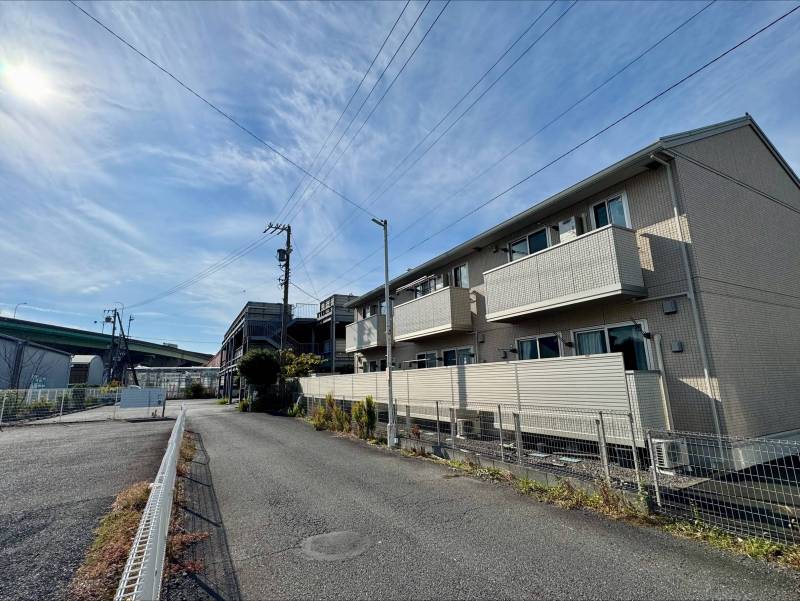 静清バイパスとショッピングモールまで徒歩圏内！！