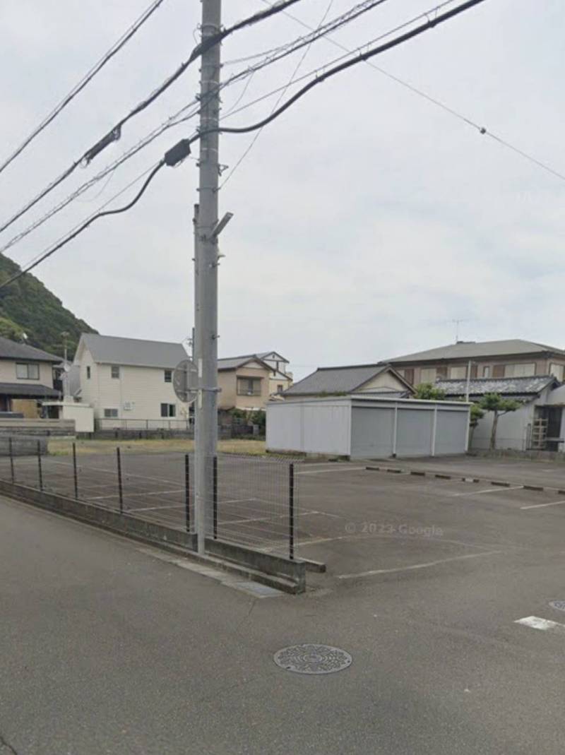 近隣月極駐車場空き有り(3,300円/台)