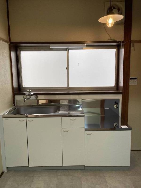 新品のキッチンです！