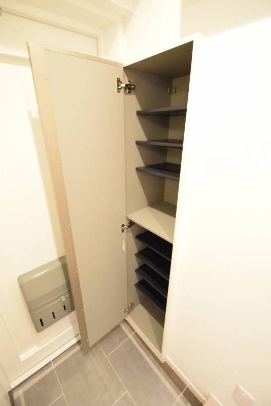 シューズボックス