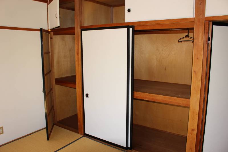 押入れ１、収納　