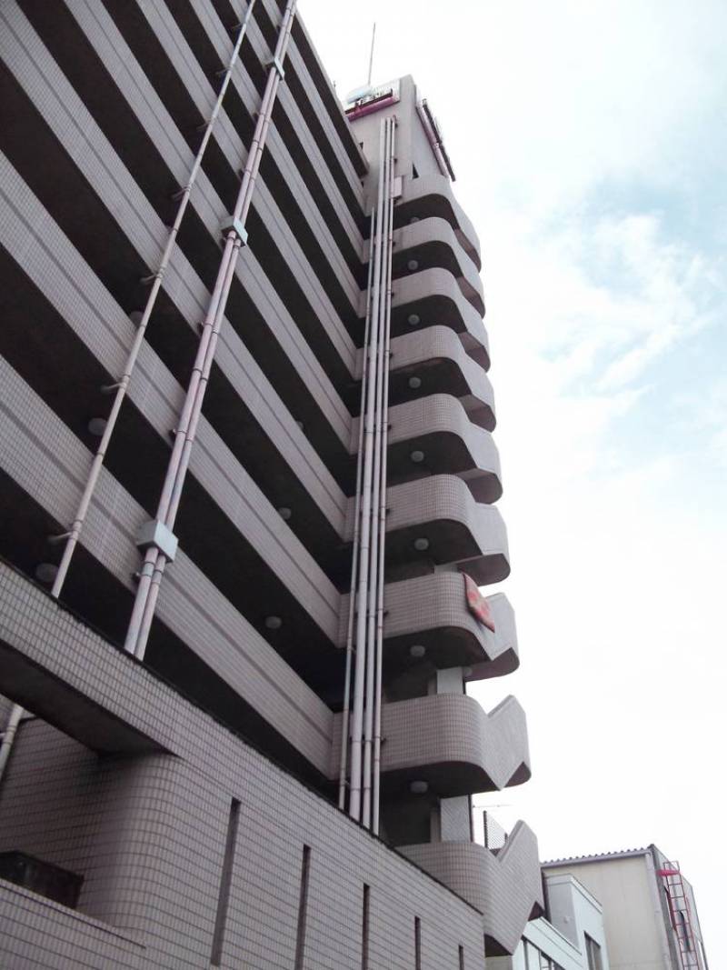 SRC造（鉄筋コンクリート造）14階建3階