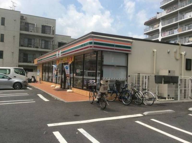 セブンイレブン板橋前野町店徒歩3分