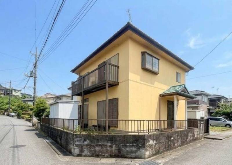 開放感のある角地物件！前道も広く、落ち着いた住環境です