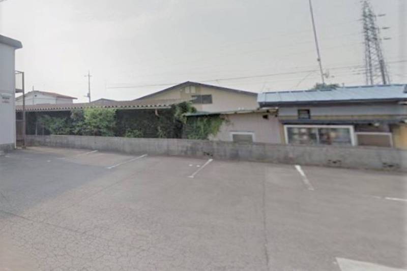 駐車場　2台以上借りられます（2台目から+2000円）