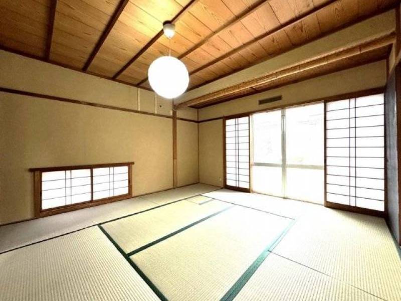 開放感あふれる和室