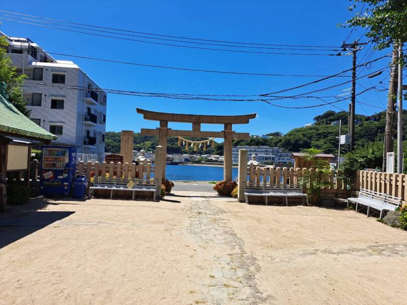 東叶神社は海と一体感