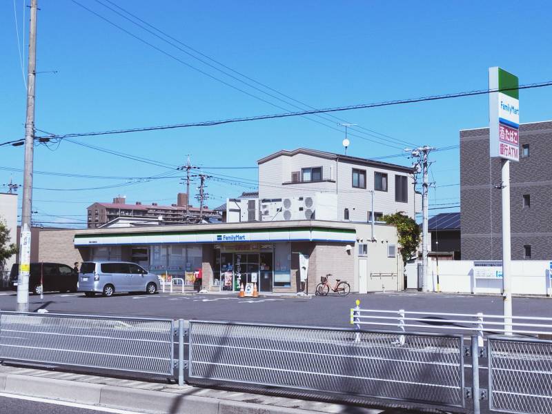 コンビニ