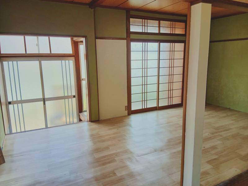 1階のメインのお部屋です。広々お使い頂けます。