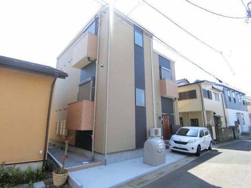 高級な作りで、外壁もピカピカ