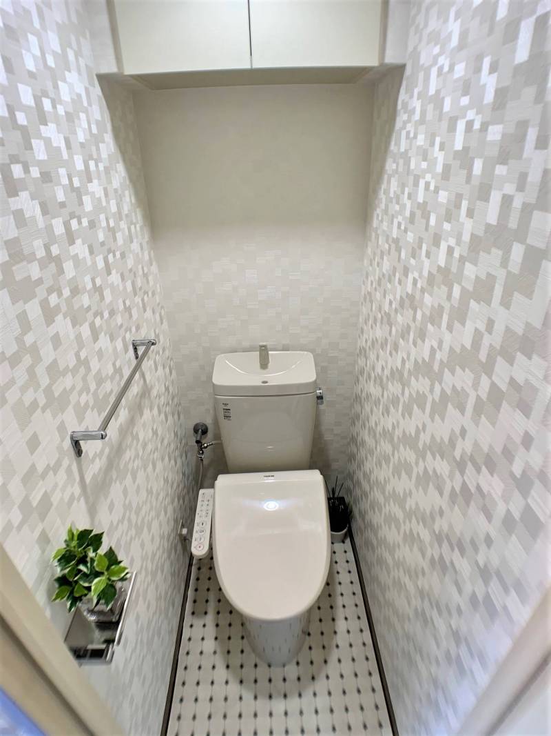 2021年　トイレ新規交換。温水洗浄便座付き。