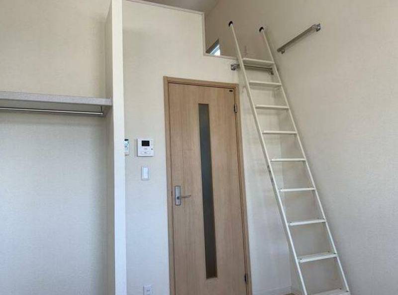 ロフトに上がるはしご