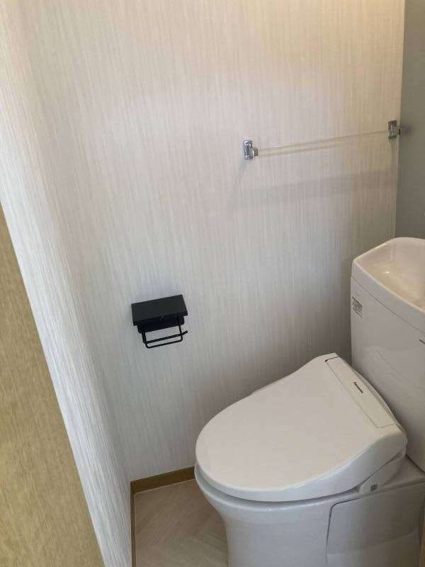 トイレも新品
ウォシュレットも新設しました！
