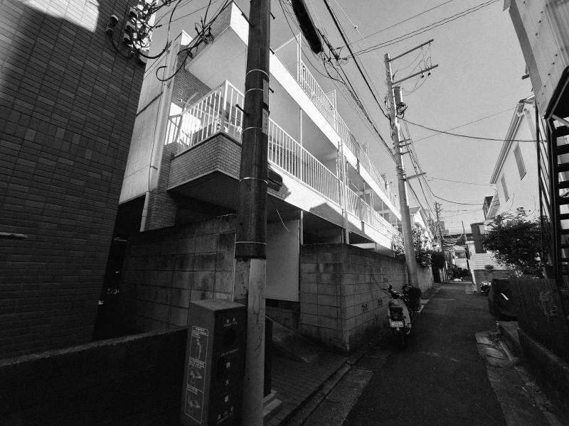 日当たり良好です、塀は高め