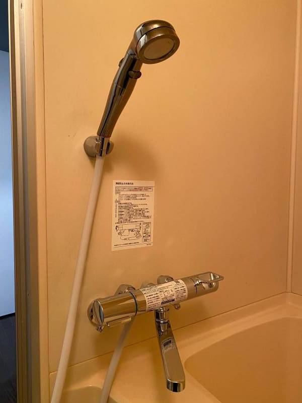 浴室水栓は新品、シャワーヘッドは節水・増圧タイプへ変更
