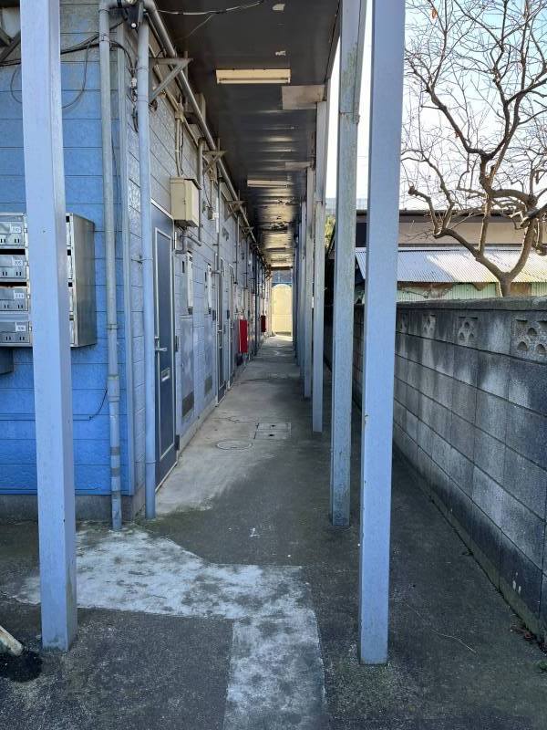 建物の廊下