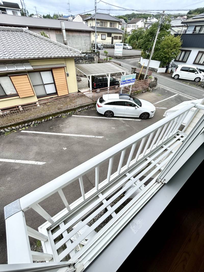 目の前にさえぎる建物がないので日当たり良好♪