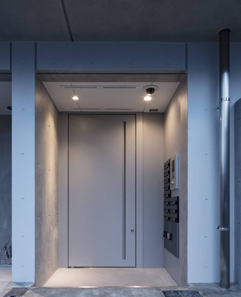 ★エントランス★オートロック・宅配ボックス付き