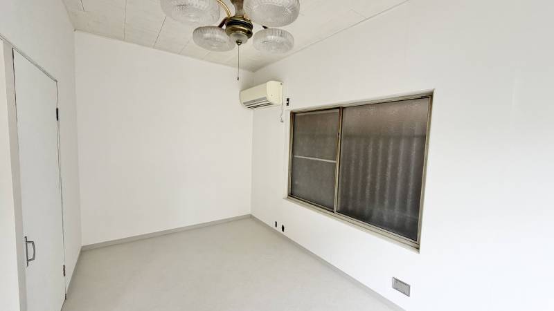 リフォーム済みの洋室6畳