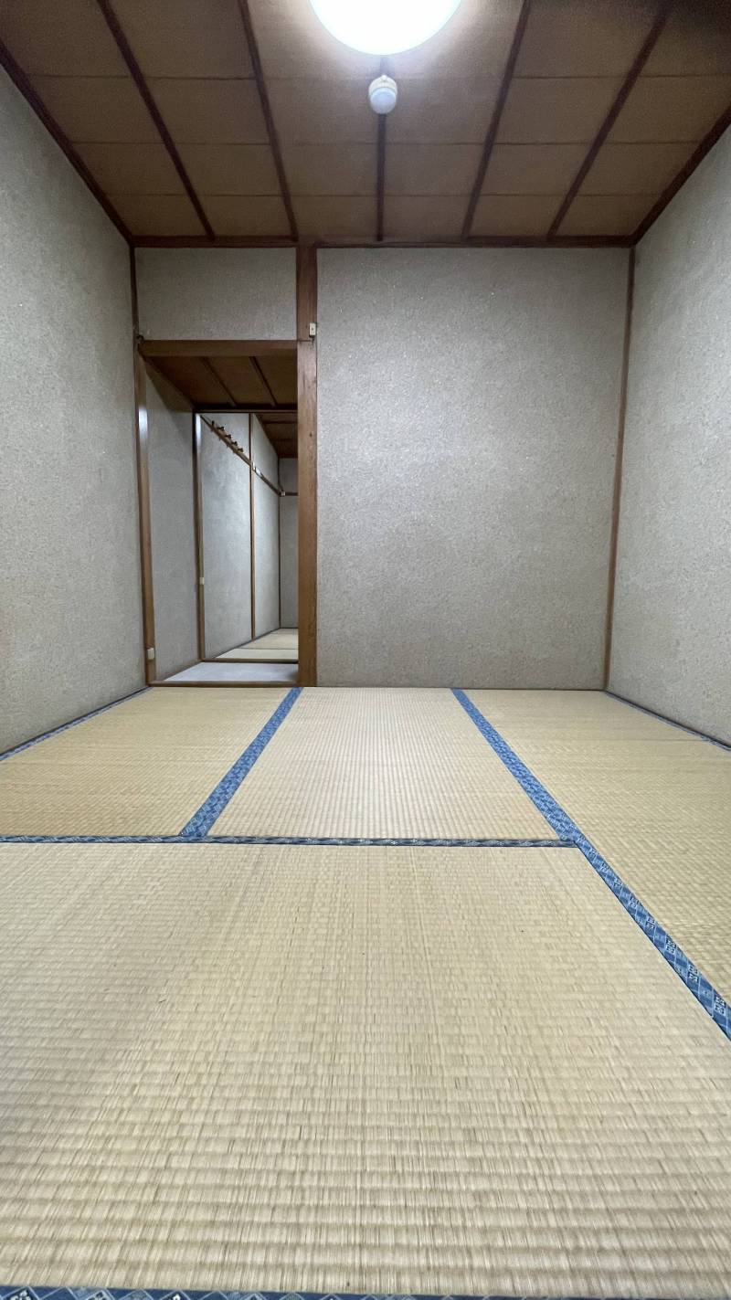 キッチンから1つ目の部屋（4.5畳間）