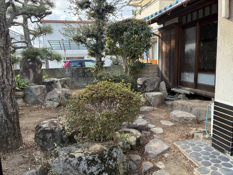 広々した庭。大型犬も飼えます。