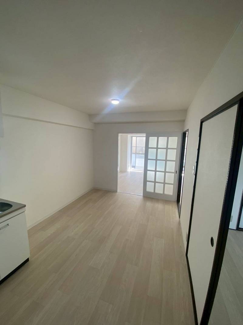 リフォーム前のため別部屋のイメージです。