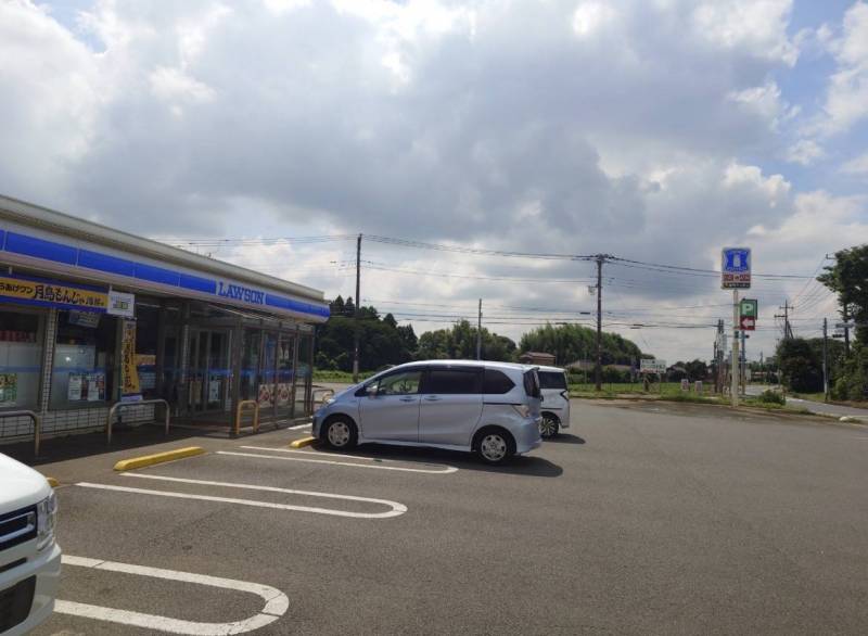 ローソンまで徒歩圏内　車2分