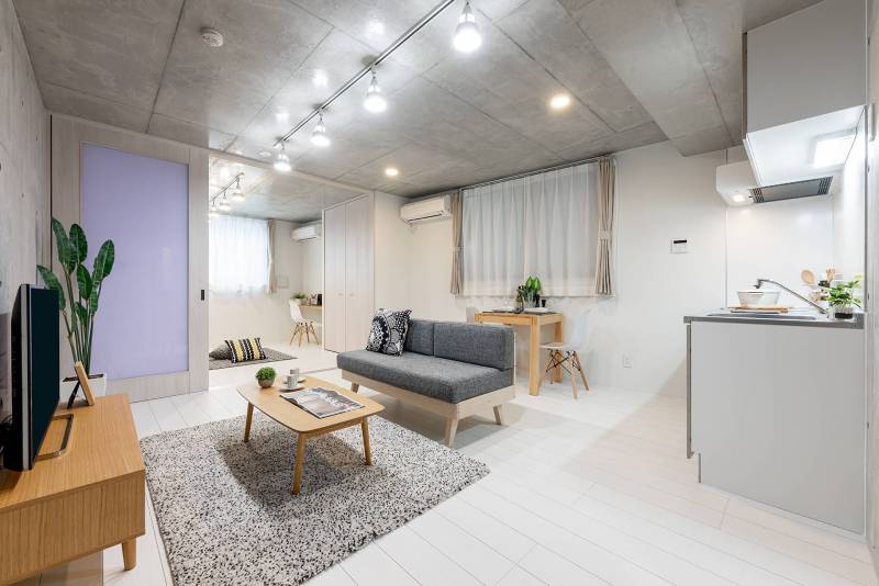 広いLDKをLED照明が明るく空間を演出します！