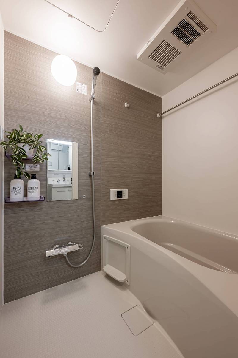 高級感と清潔感をあわせもった浴室。