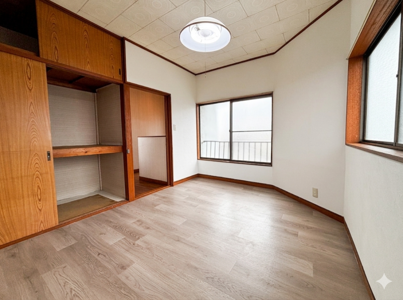 2F洋室は収納たっぷり！
