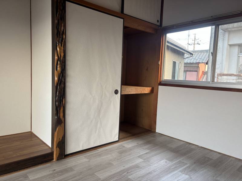 広い押入れ収納です