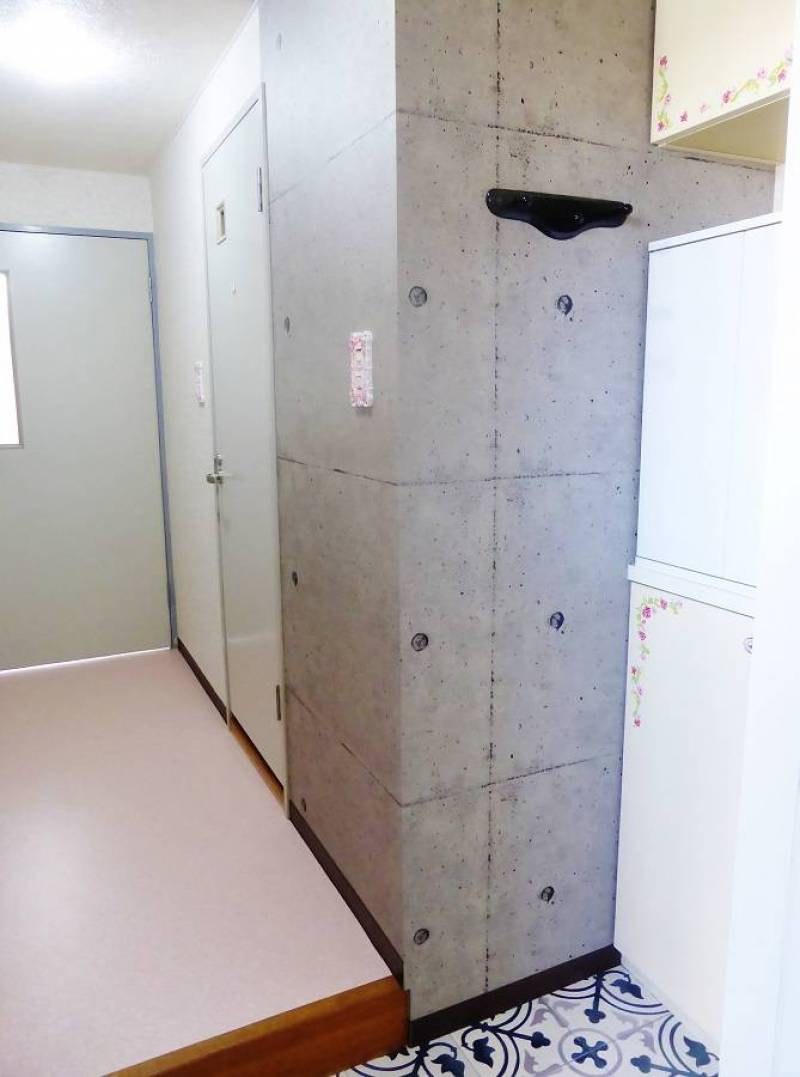 乱雑キッチンが見えない広々玄関