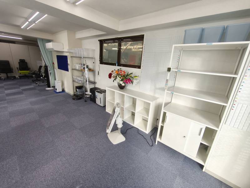 Wi-fi7ルーター（10G）シュレッダー150枚　鍵付書棚