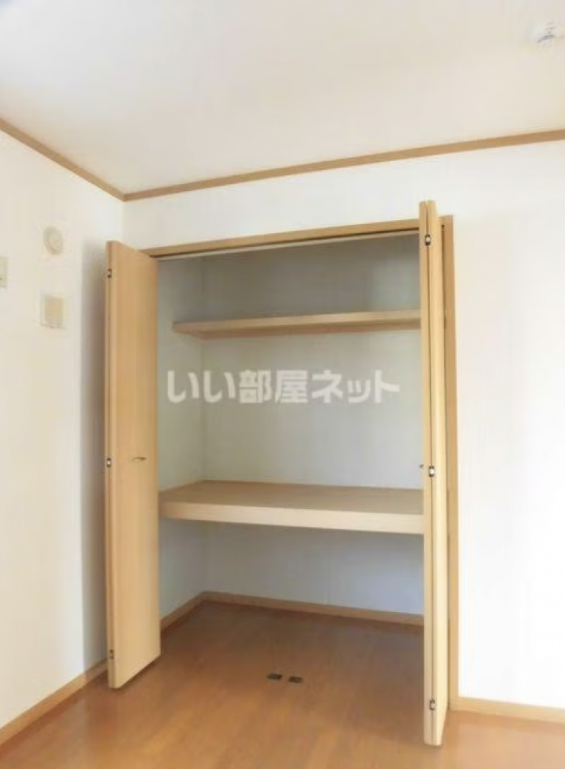 クローゼット収納