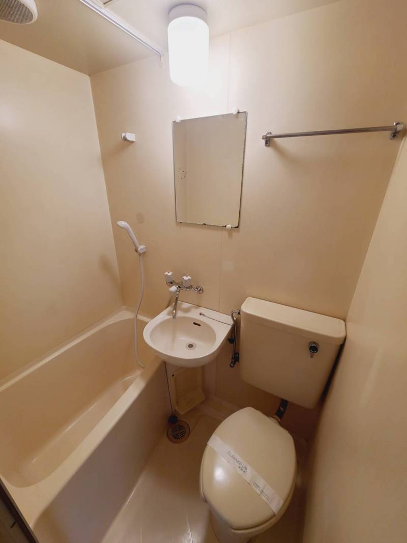 水回りはセットされてますが、綺麗です