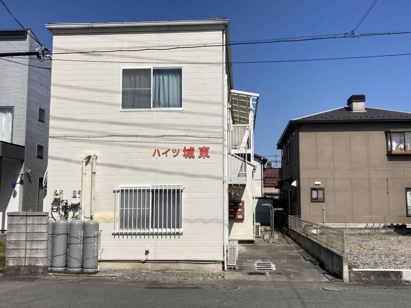 建物正面入り口