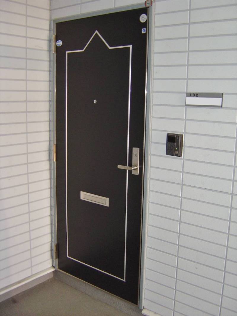 ドアホンは録画付き