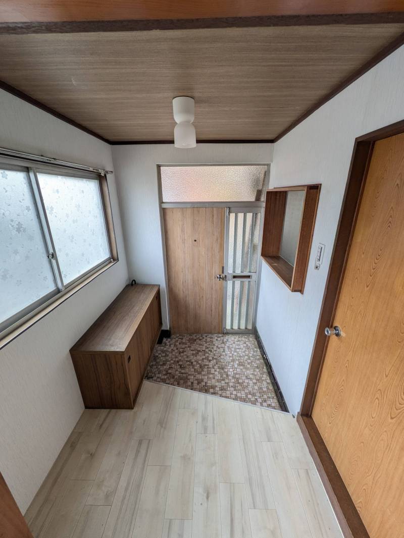 お客さんも気持ちいい玄関でお出迎え